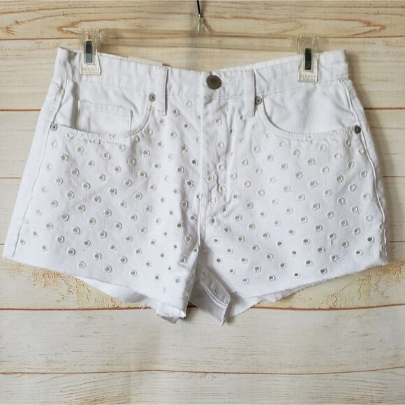 BLANKNYC The Barrow Vintage High Waist Eyelet Raw Hem Denim Shorts White Size 27 - Picture 4 of 13
